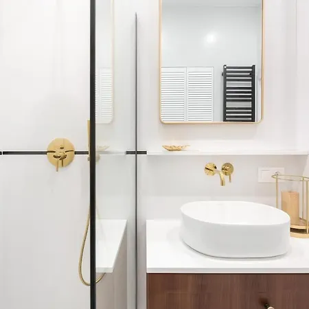 アパート Royal Matejko - Luxury 3 Bedroom In The Old Town クラクフ