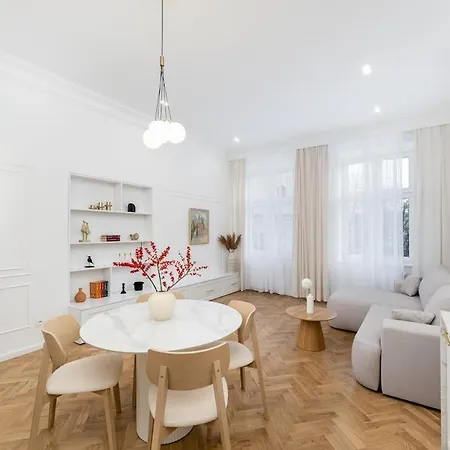 Royal Matejko - Luxury 3 Bedroom In The Old Town * Krakkó