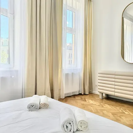Royal Matejko - Luxury 3 Bedroom In The Old Town アパート *