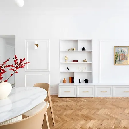 Royal Matejko - Luxury 3 Bedroom In The Old Town Apartman Krakkó