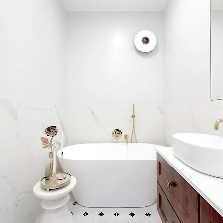 Apartman Royal Matejko - Luxury 3 Bedroom In The Old Town