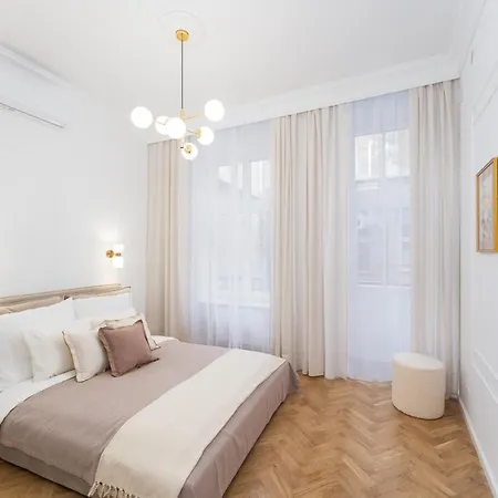 Royal Matejko - Luxury 3 Bedroom In The Old Town * 크라쿠프