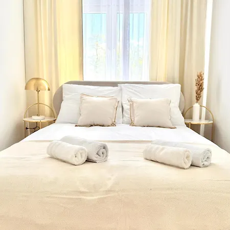 Royal Matejko - Luxury 3 Bedroom In The Old Town