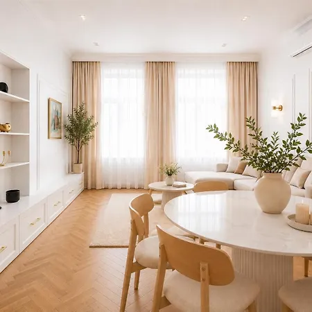 Royal Matejko - Luxury 3 Bedroom In The Old Town Krakkó