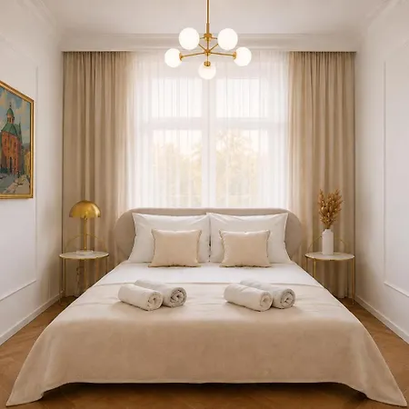 Royal Matejko - Luxury 3 Bedroom In The Old Town *