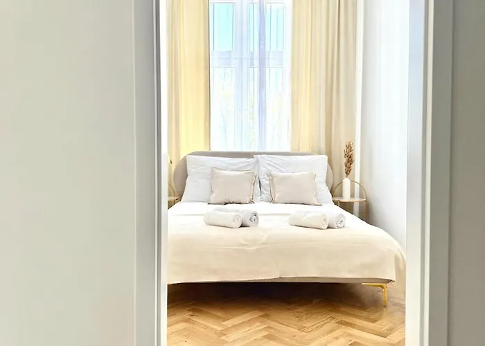 Royal Matejko - Luxury 3 Bedroom In The Old Town Krakau