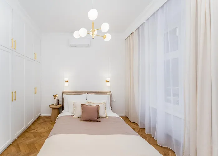 Royal Matejko - Luxury 3 Bedroom In The Old Town * Krakau