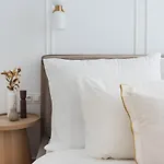 Royal Matejko - Luxury 3 Bedroom In The Old Town Apartament *